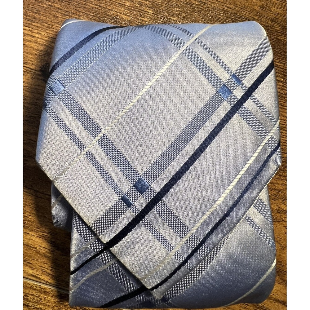 Donald J. Trump Signature Col Tie 100%-Silk HandMade 60x3-5 Lt Blue w/Stripes